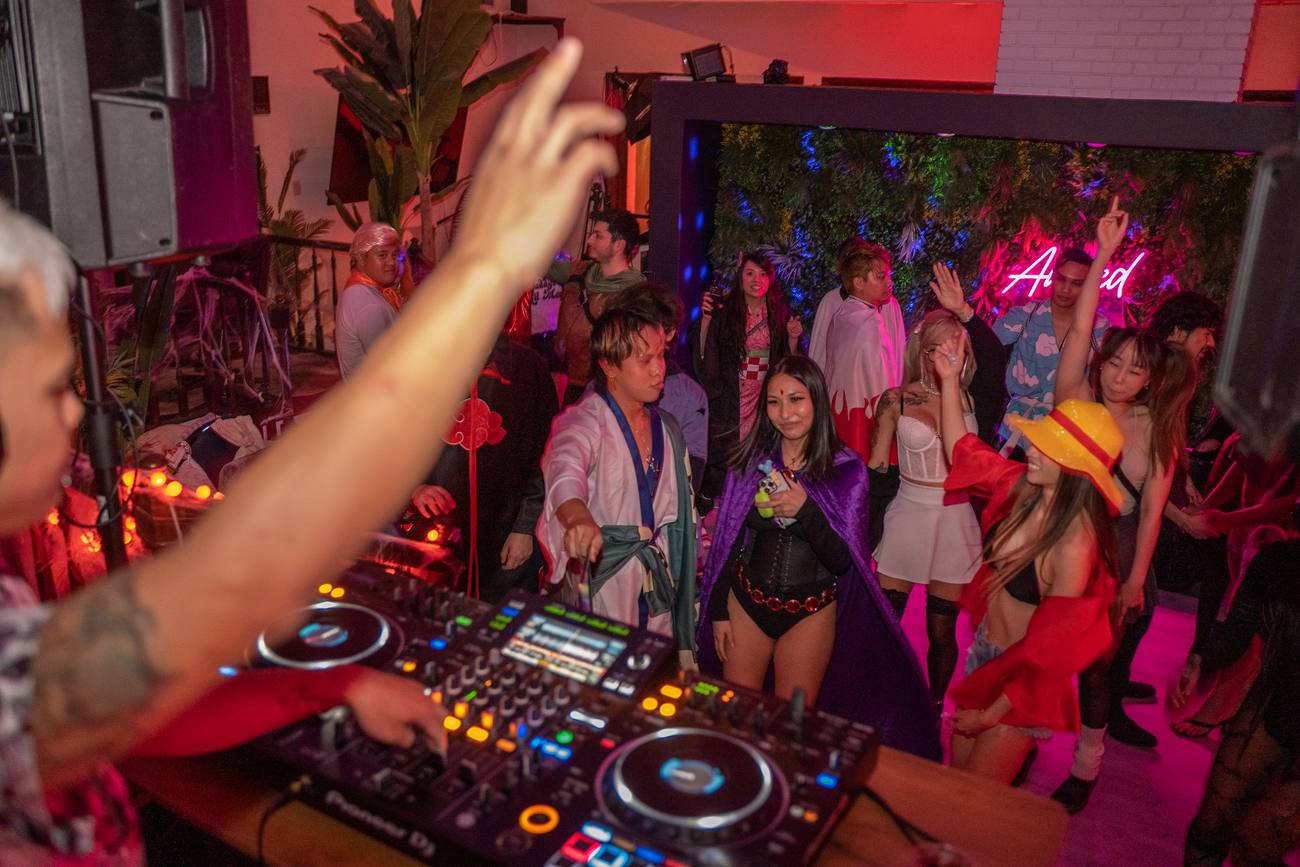 Costume Party · DJ Set
